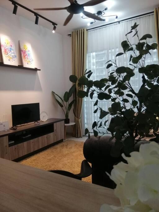 Homestay Casa Nur Iman @Adelia Kajang Bagian luar foto